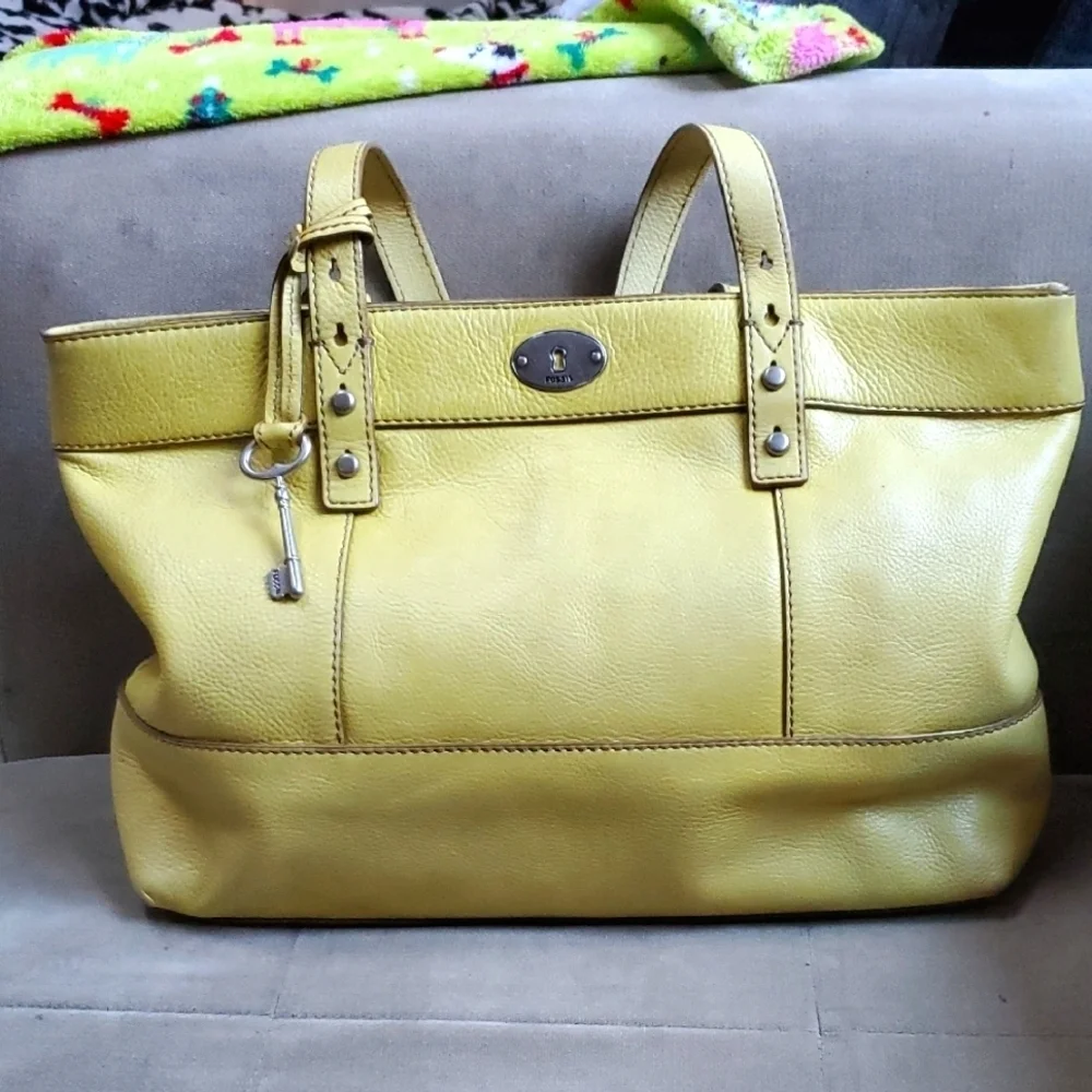 Fossil Y2K yellow vintage tote bag